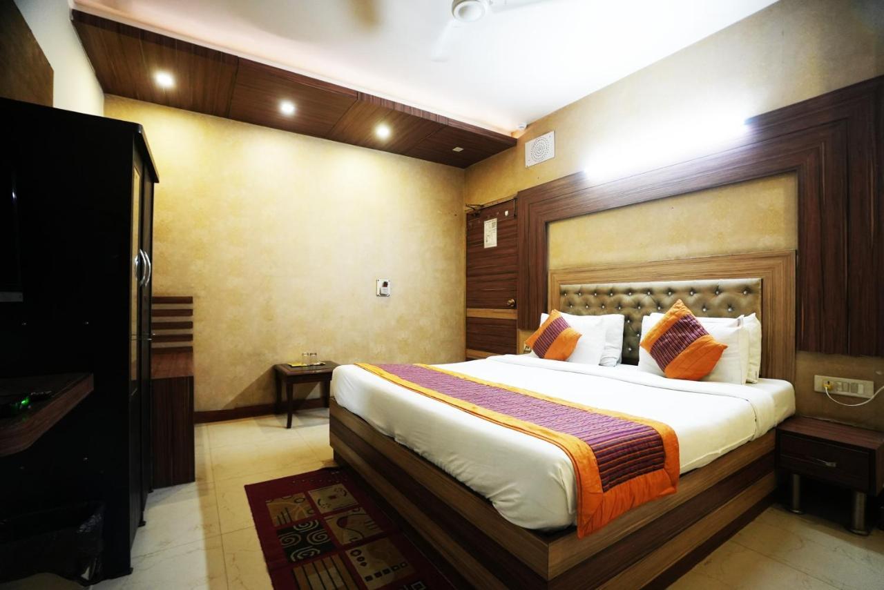 Hotel Classic Nueva Delhi Exterior foto
